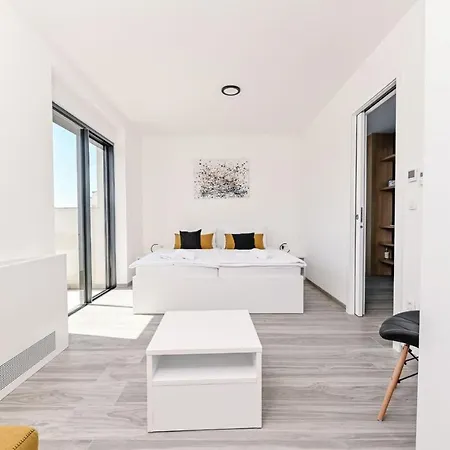 Deluxe Penthouse Rova With Private Jacuzzi And Sea View Pensionat