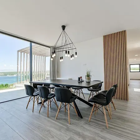 Pensionat Deluxe Penthouse Rova With Private Jacuzzi And Sea View 5*