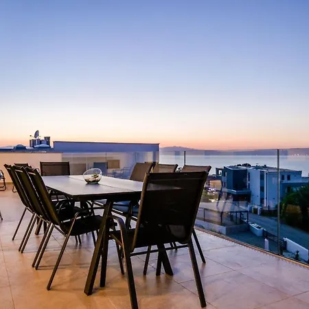 Deluxe Penthouse Rova With Private Jacuzzi And Sea View Pensionat 5*