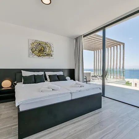 Deluxe Penthouse Rova With Private Jacuzzi And Sea View